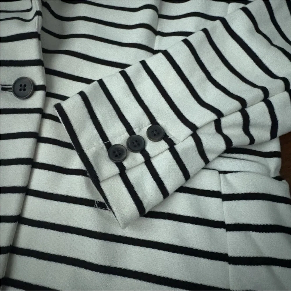 Old Navy Women's Long Sleeve Stripe Blazer Jacket Size M Stretch Nautical Preppy
